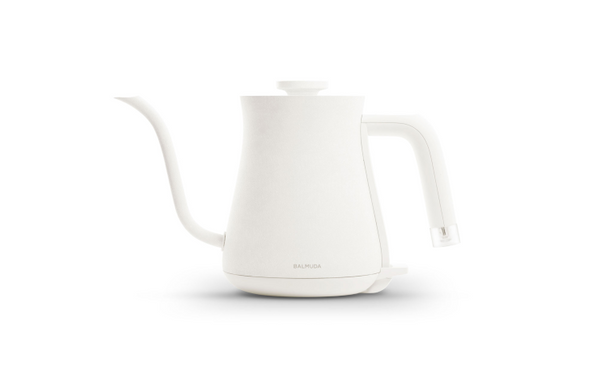 White the kettle, front view
