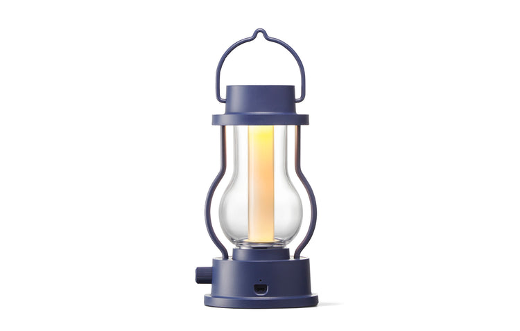 Naby, the lantern, rear view