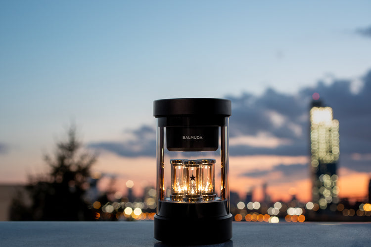 BALMUDA The LED Lantern features 3 light modes and up to 50 hours of  cord-free use » Gadget Flow