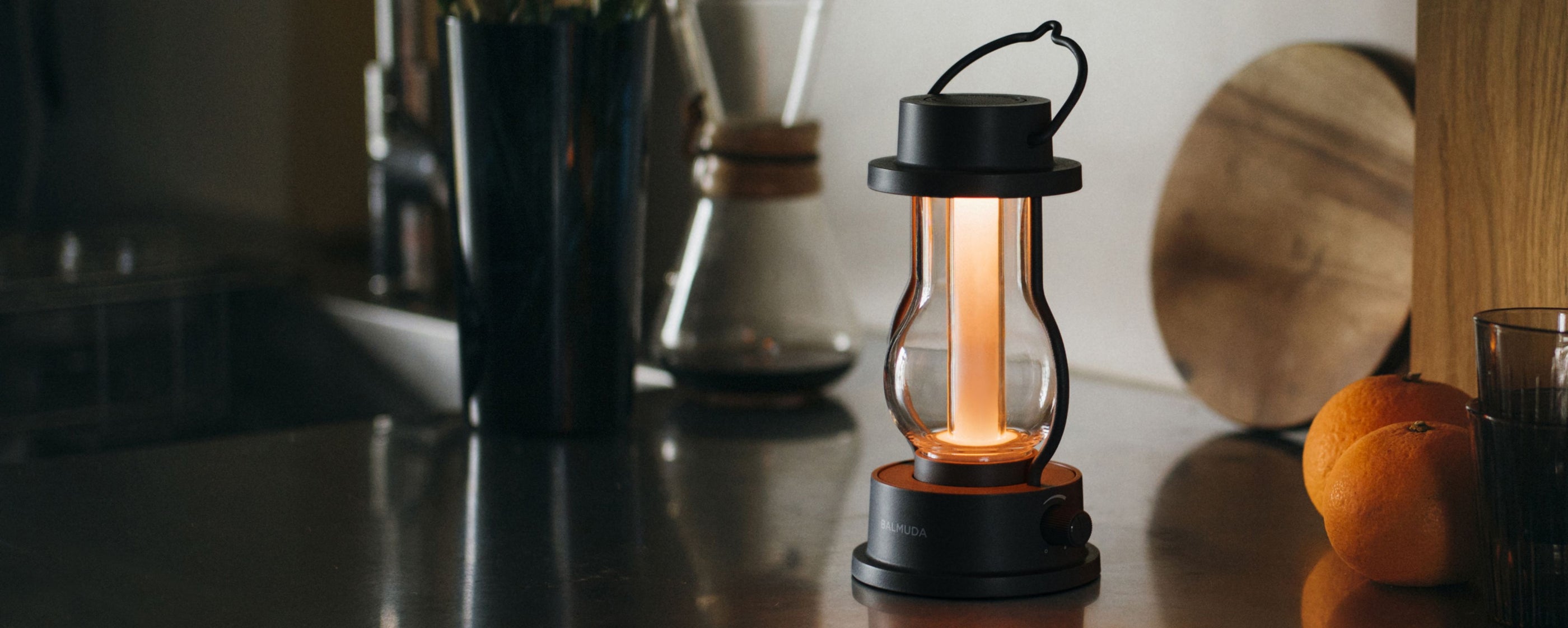 BALMUDA The LED Lantern features 3 light modes and up to 50 hours of  cord-free use » Gadget Flow